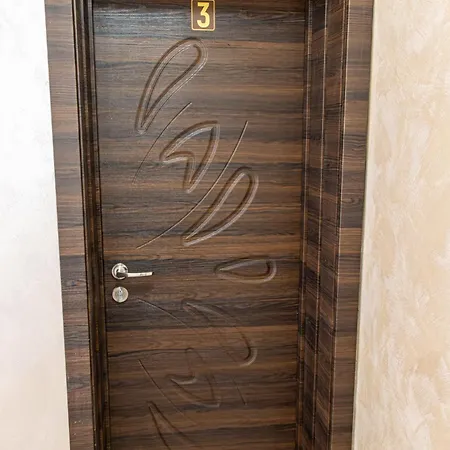 בית הארחה Navial 1 3*