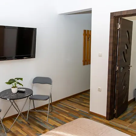 Navial 1 גברובו