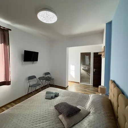 招待所 Navial 1 3*