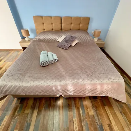 Navial 1 בית הארחה 3*