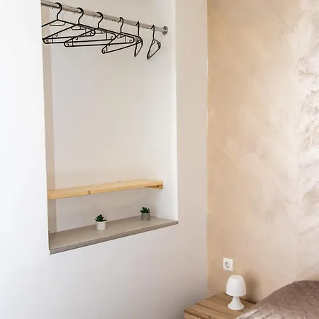 בית הארחה Navial 1 גברובו