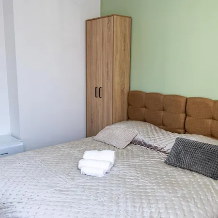 בית הארחה Navial 1