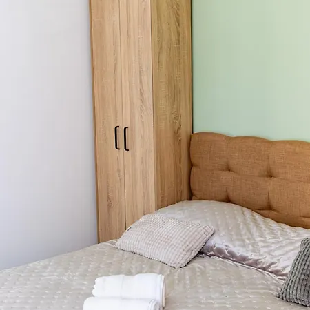 בית הארחה Navial 1 גברובו