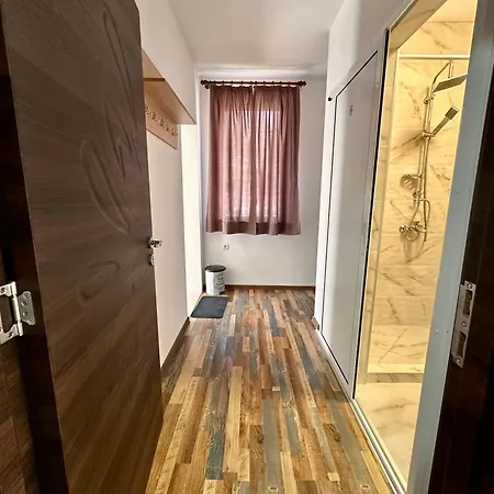 Navial 1 בית הארחה 3*