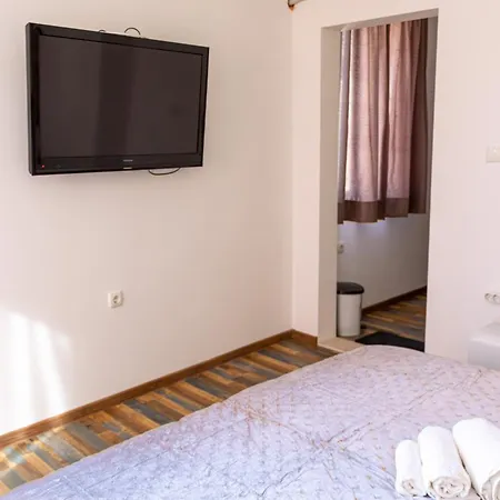 בית הארחה Navial 1