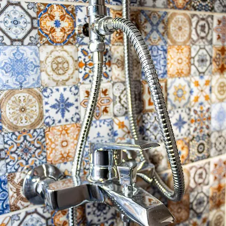 Navial 1 גברובו