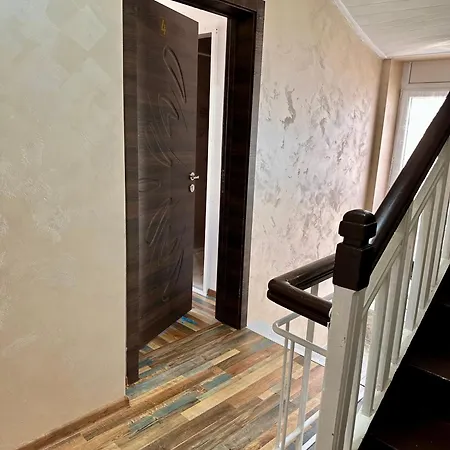 Navial 1 בית הארחה 3*