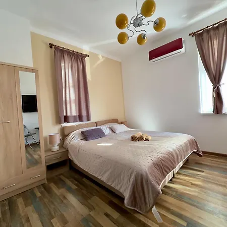 Navial 1 בית הארחה 3*