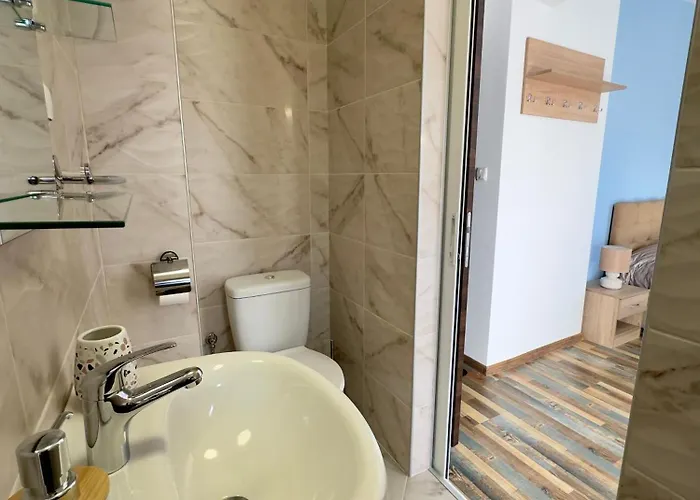 Navial 1 3* ガブロヴォ