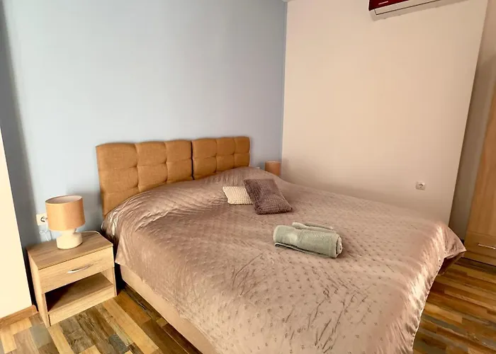 Navial 1 ゲストハウス