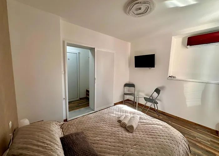 ゲストハウス Navial 1 3*