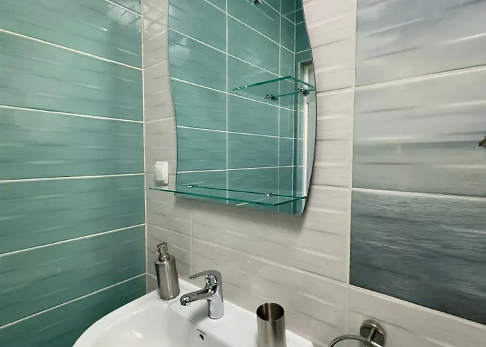 Navial 1 3* ガブロヴォ