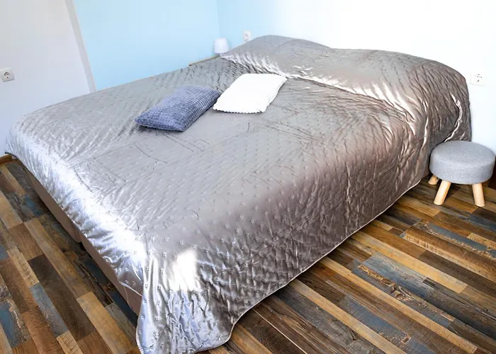 Navial 1 3* ガブロヴォ